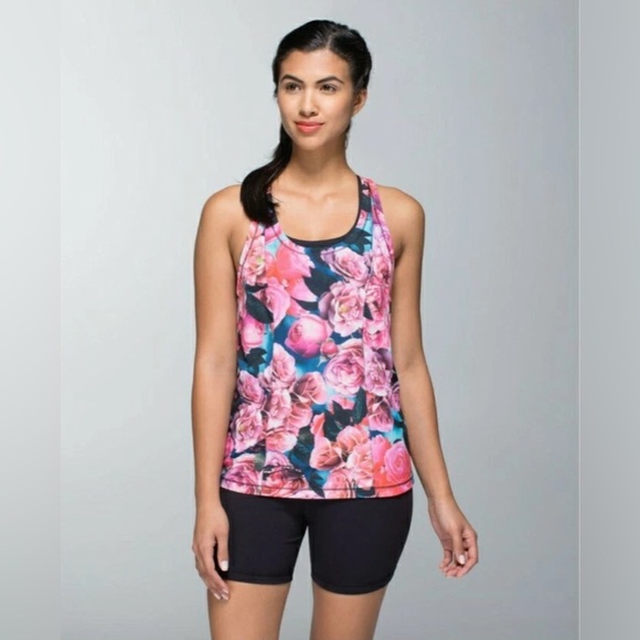 Lululemon Lightened Up Singlet Secret Garden Floral Print, Size 4 - Picture 1 of 10